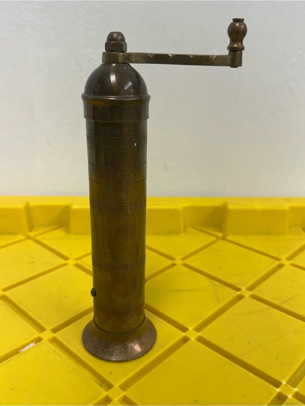 Makimoo Original Greek Pepper Mill European Style Salt And Pepper Grinder Brass